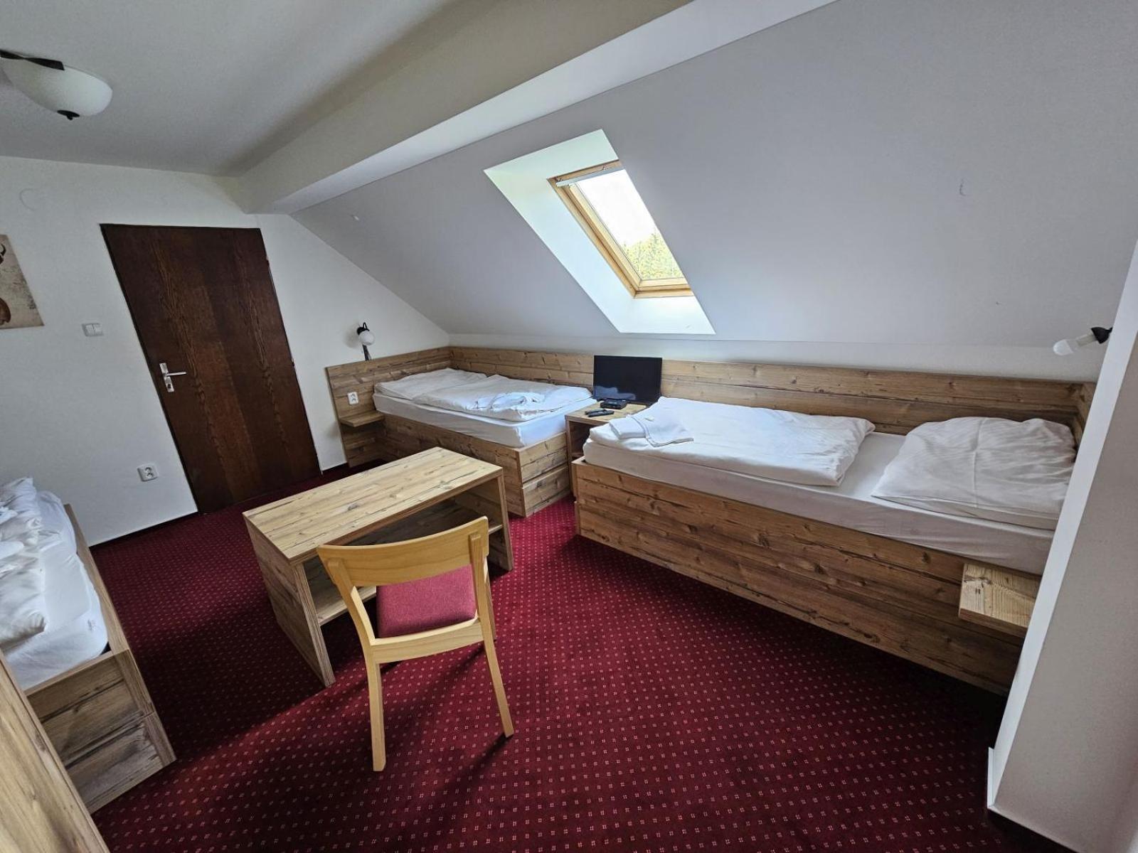 Hotel Konsel Říčky Extérieur photo