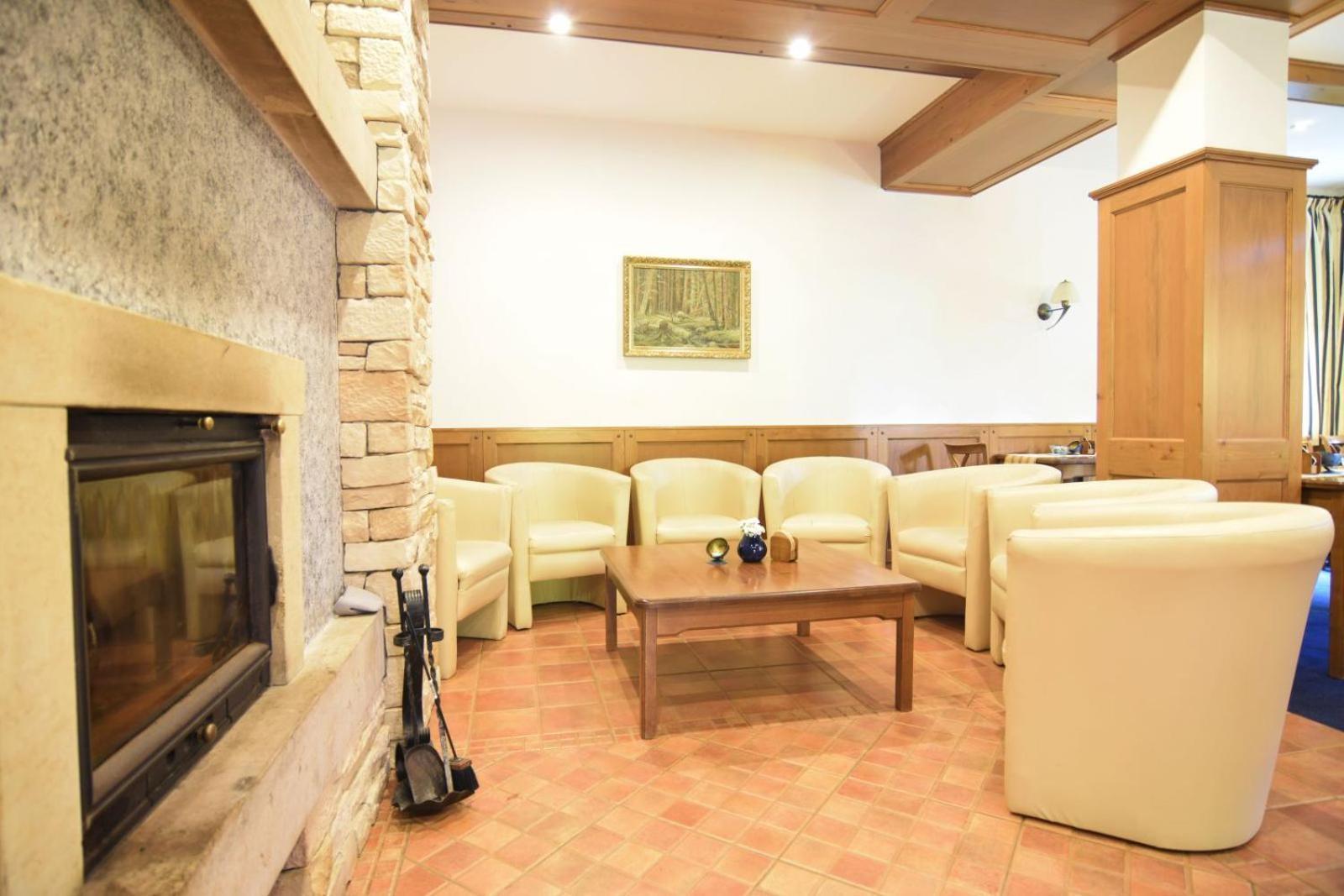 Hotel Konsel Říčky Extérieur photo