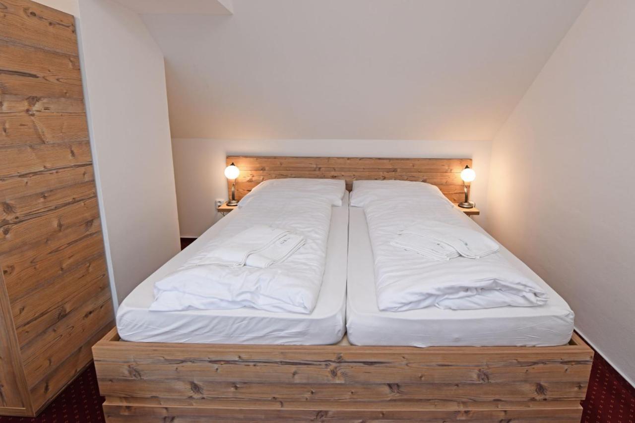 Hotel Konsel Říčky Extérieur photo